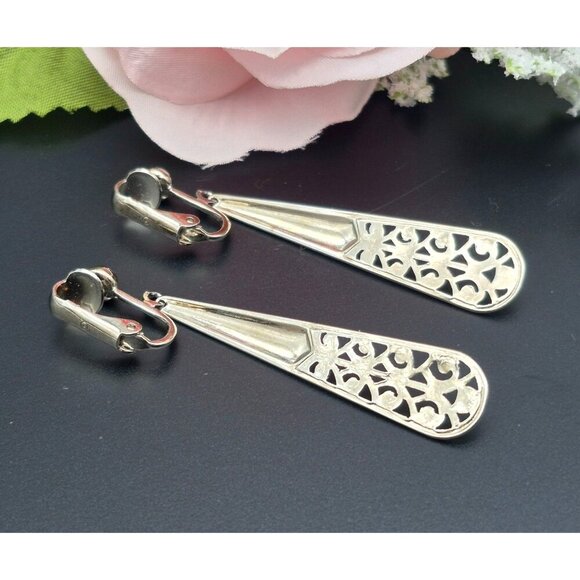 Silver Tone Dangle Drop Clip On Earrings 2" Filigree Teardrop MINT Condition - Picture 3 of 8